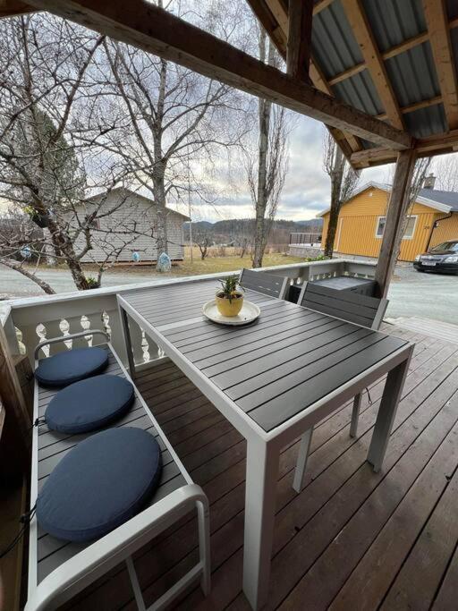 Idyllisk Minihus I Landlige Omgivelser - Med 5 Sengeplasser Og Parkering Åsen 外观 照片